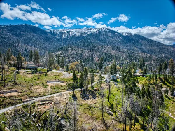 55277 Jungle Town Lane, Big Creek, CA 93605