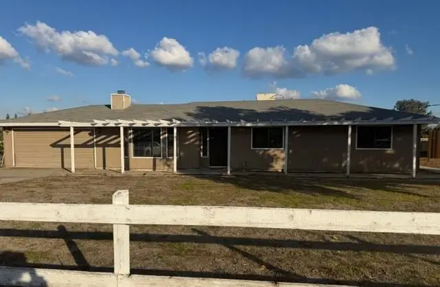 17067 Avon Way, Madera, CA 93638 - Image #1