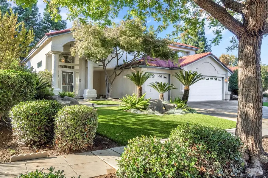 742 N Marion Avenue, Clovis, CA 93611 - Image #2