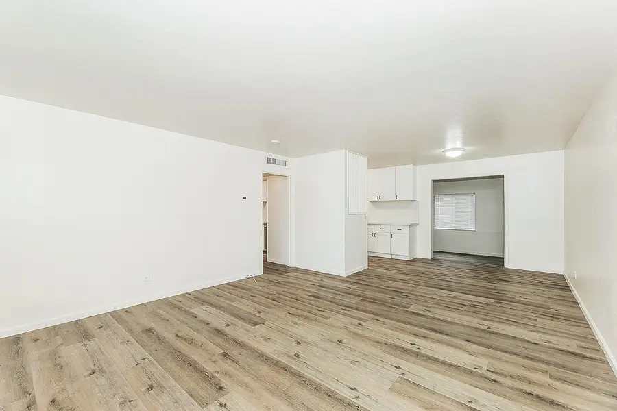 3945 E Cortland Avenue, Fresno, CA 93726 - Image #3