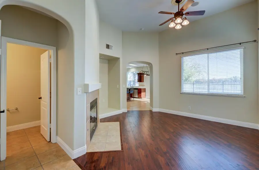 1723 N Mont Blanc Lane, Clovis, CA 93619 - Image #3