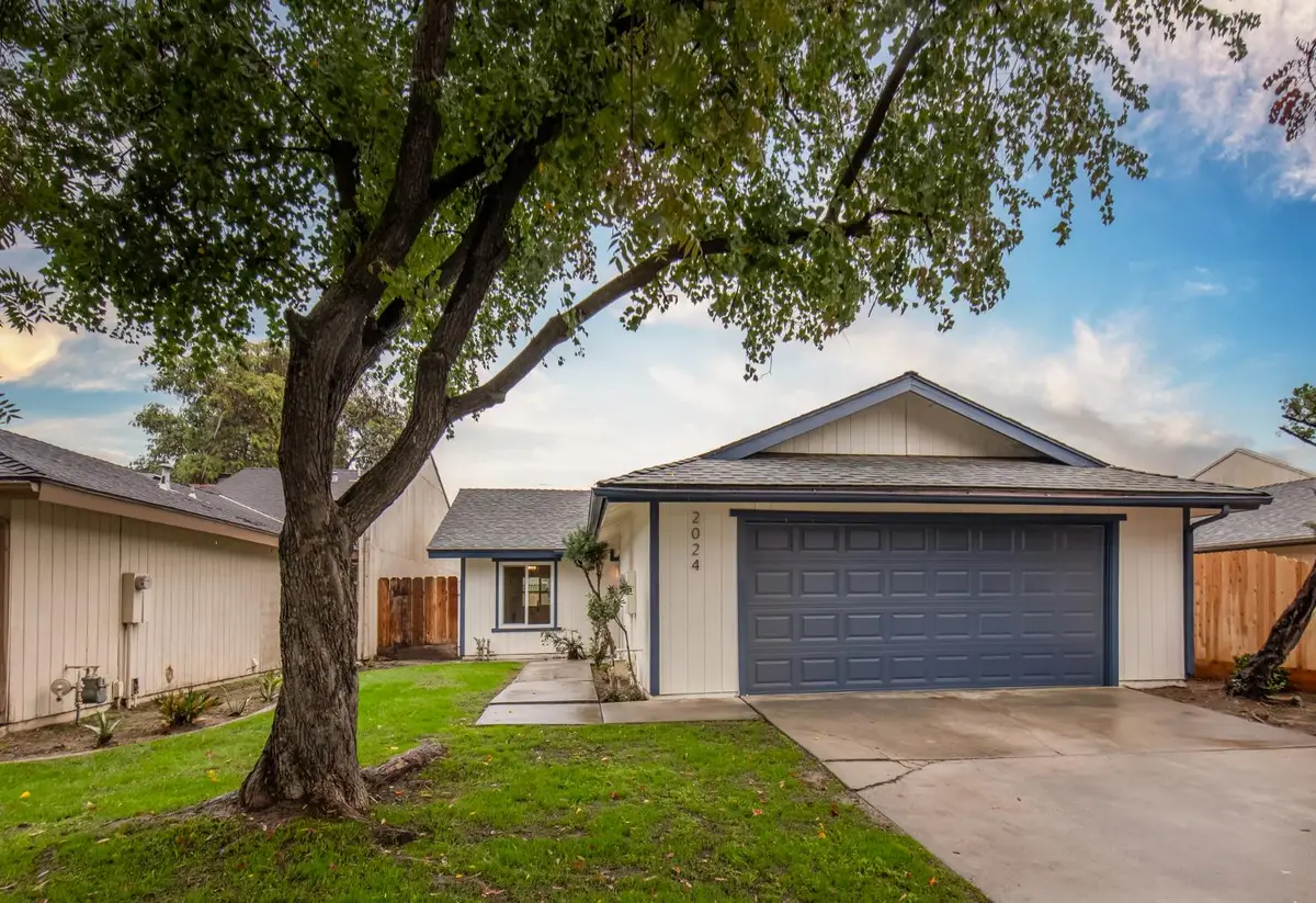 2024 N Laureen Avenue, Fresno, CA 93703 - Image #1