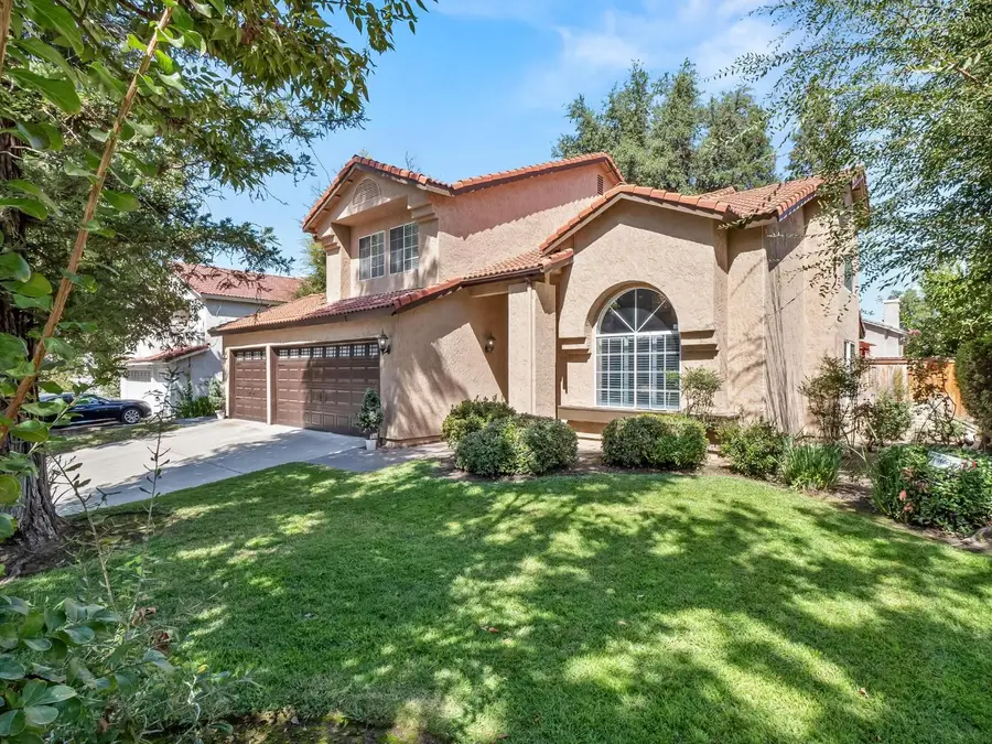 962 E Buckhill Road, Fresno, CA 93720 - Image #2