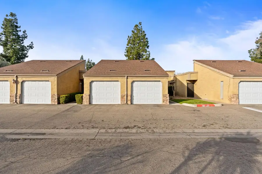 7166 N Fruit, Fresno, CA 93711 - Image #3