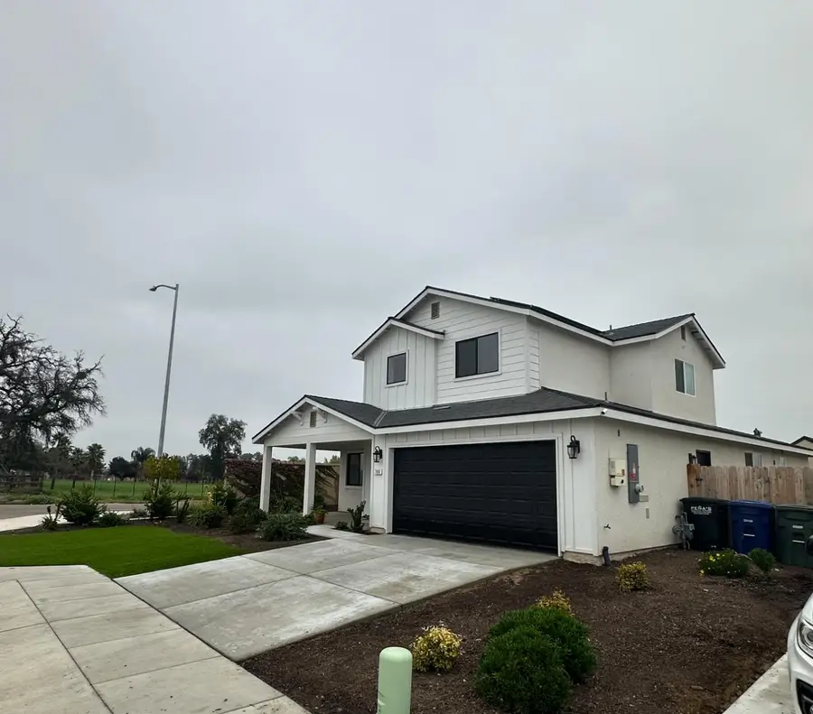 788 Apple Street, Dinuba, CA 93618 - Image #2