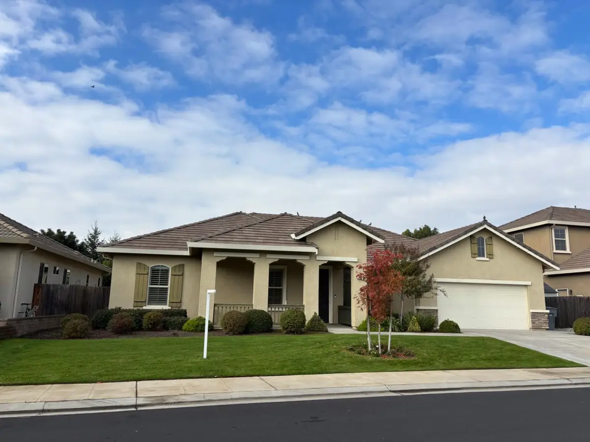 2914 Blackwood Avenue, Clovis, CA 93619 - Image #1