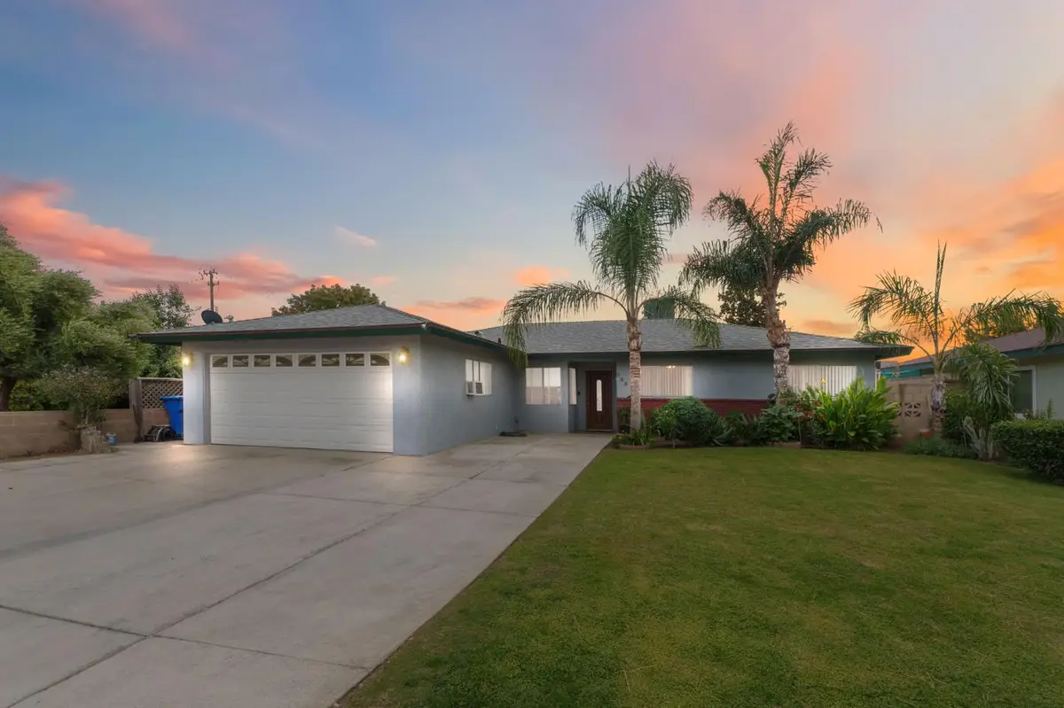 365 Redwood Drive, Shafter, CA 93263 - Image #1