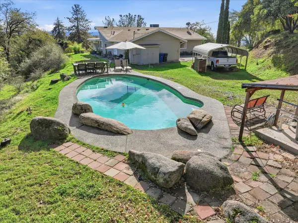 32169 Maranatha Drive, North Fork, CA 93643