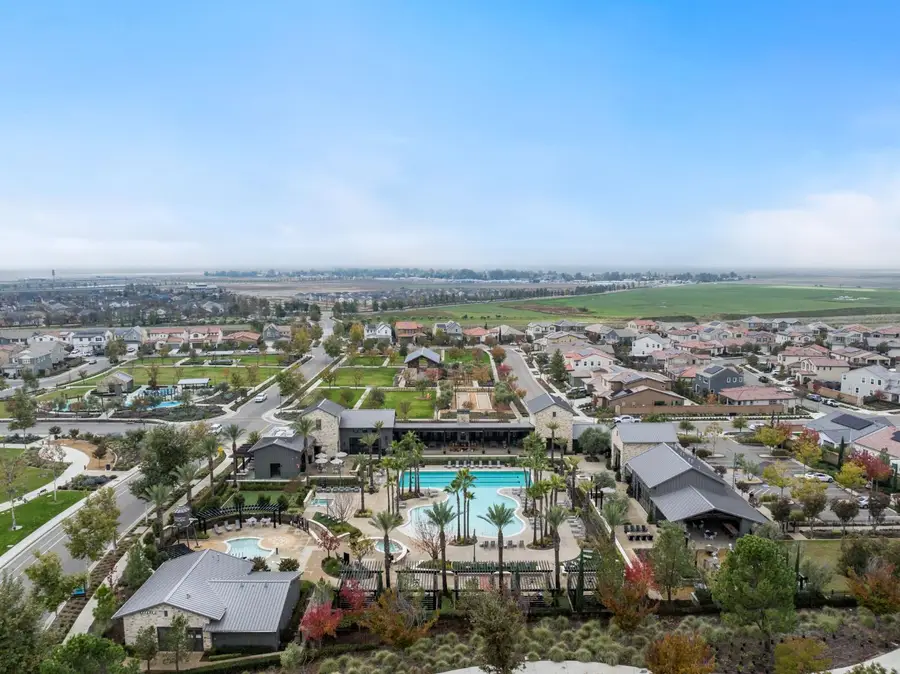 724 Arrowhead Drive, Madera, CA 93636 - Image #3