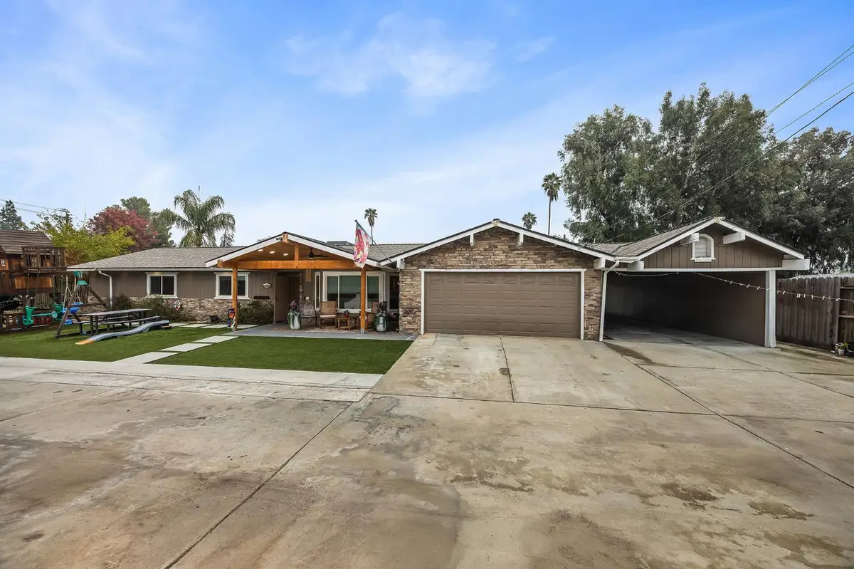 547 W Gettysburg Avenue, Fresno, CA 93705 - Image #1