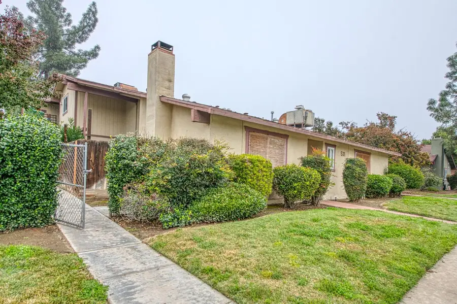 531 W Ashlan Avenue, Clovis, CA 93612 - Image #2