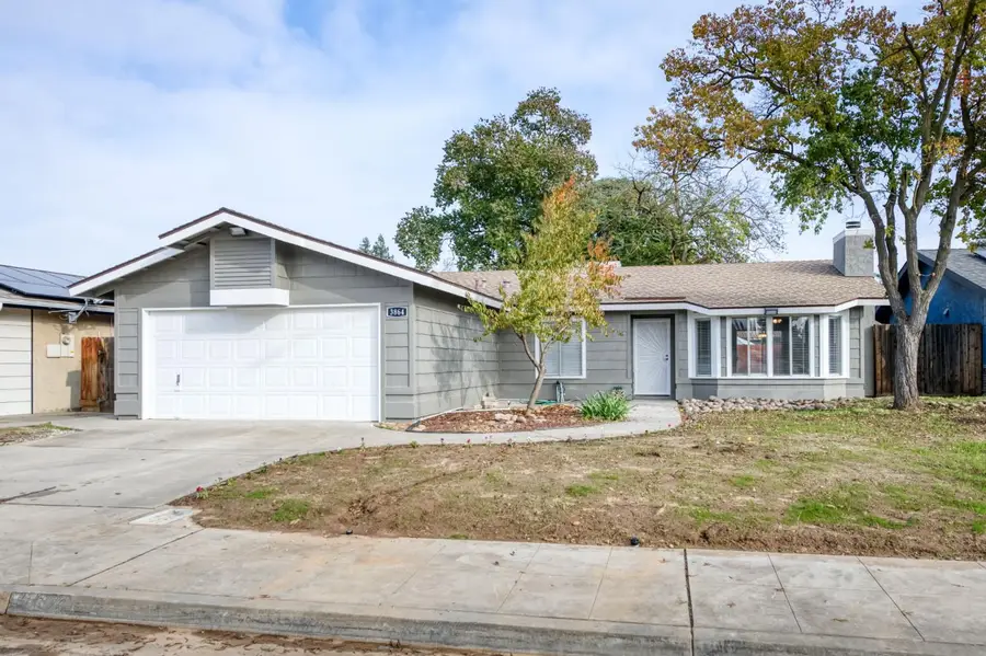 3864 N Forestiere Avenue, Fresno, CA 93722 - Image #2