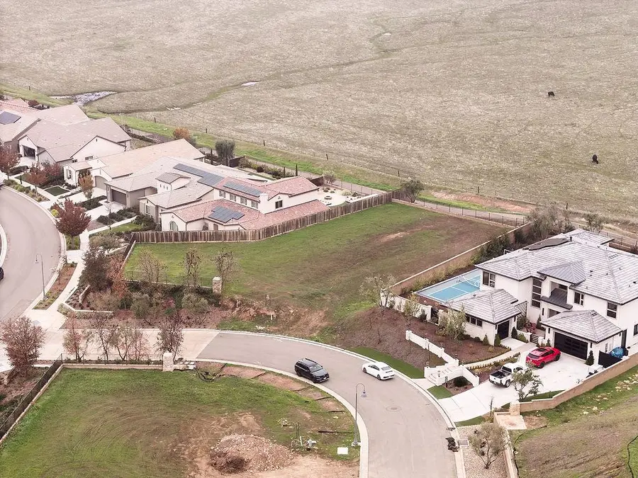 879 Terrace Place, Madera, CA 93636 - Image #3