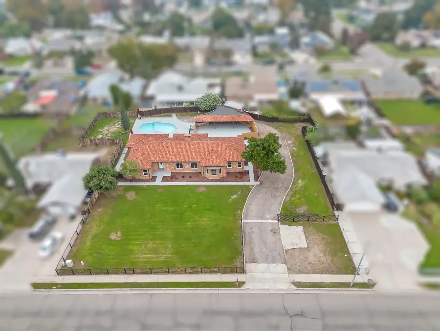 4933 E Tulare Street, Fresno, CA 93727 - Image #2