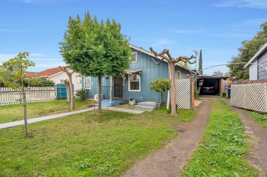 2463 Thompson Avenue, Selma, CA 93662 - Image #2