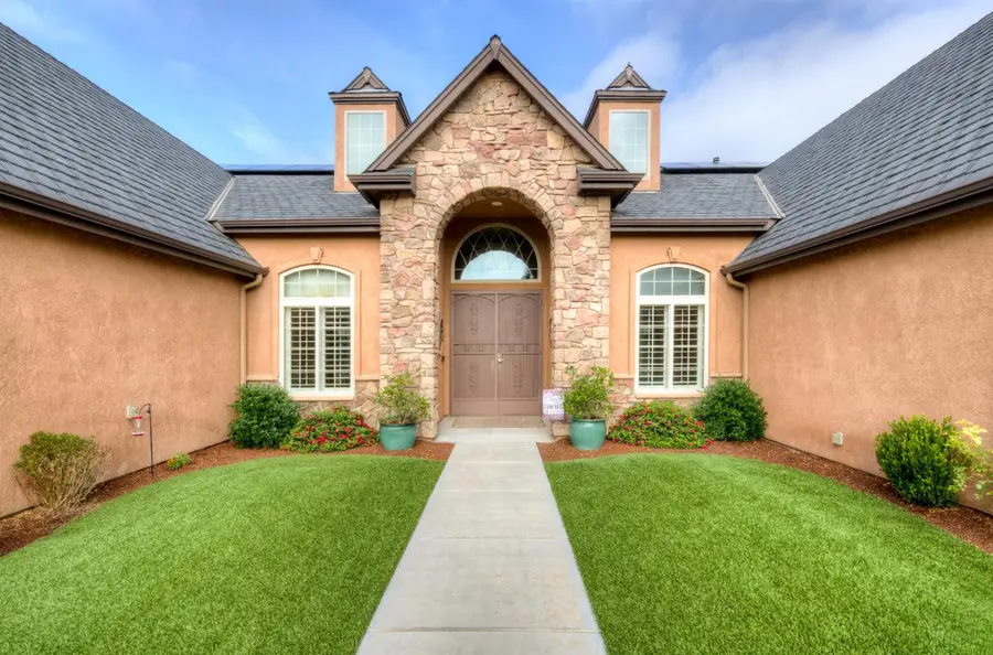 529 W Loyola Avenue, Clovis, CA 93619 - Image #2