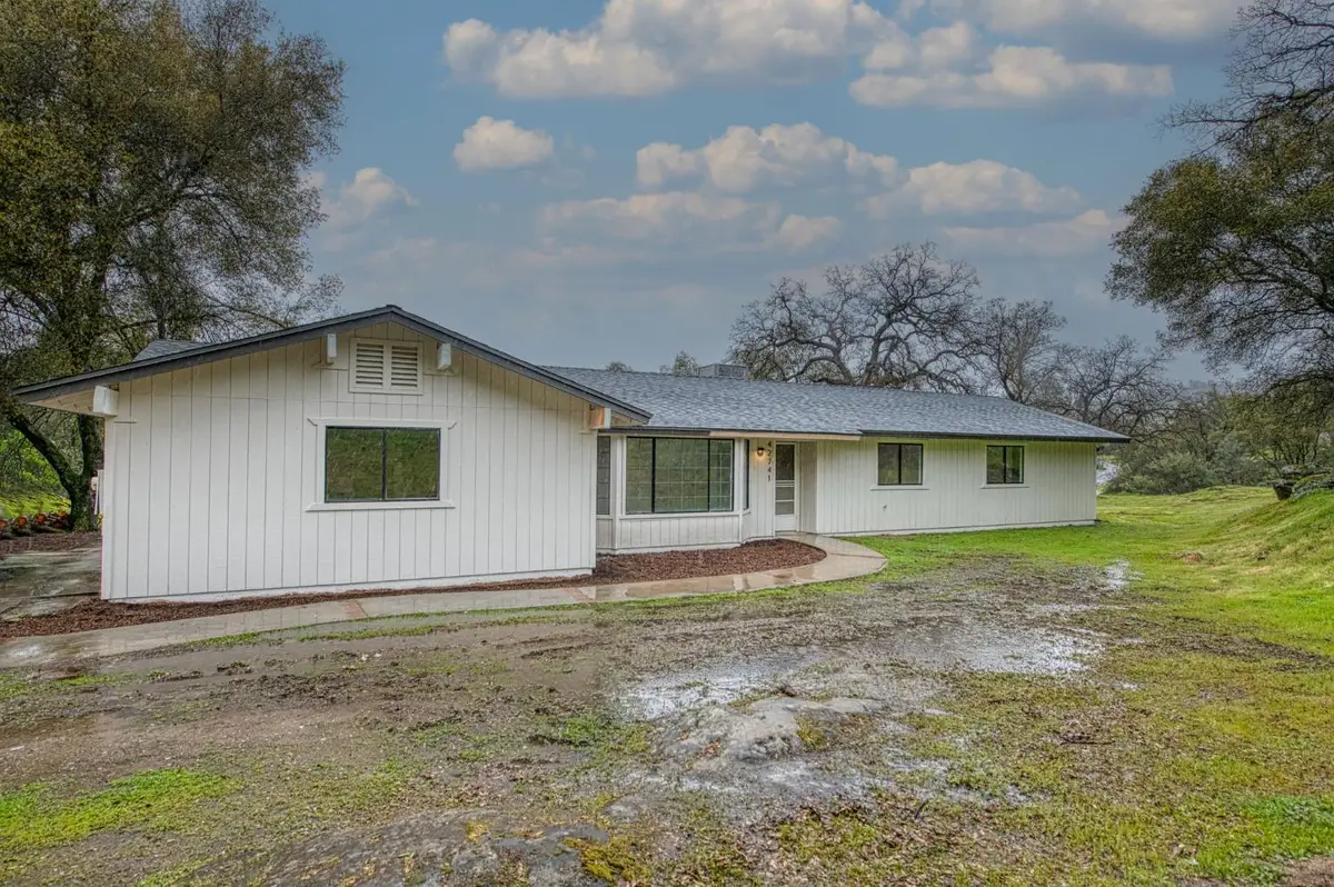 42741 Revis Way, Coarsegold, CA 93614 - Image #1