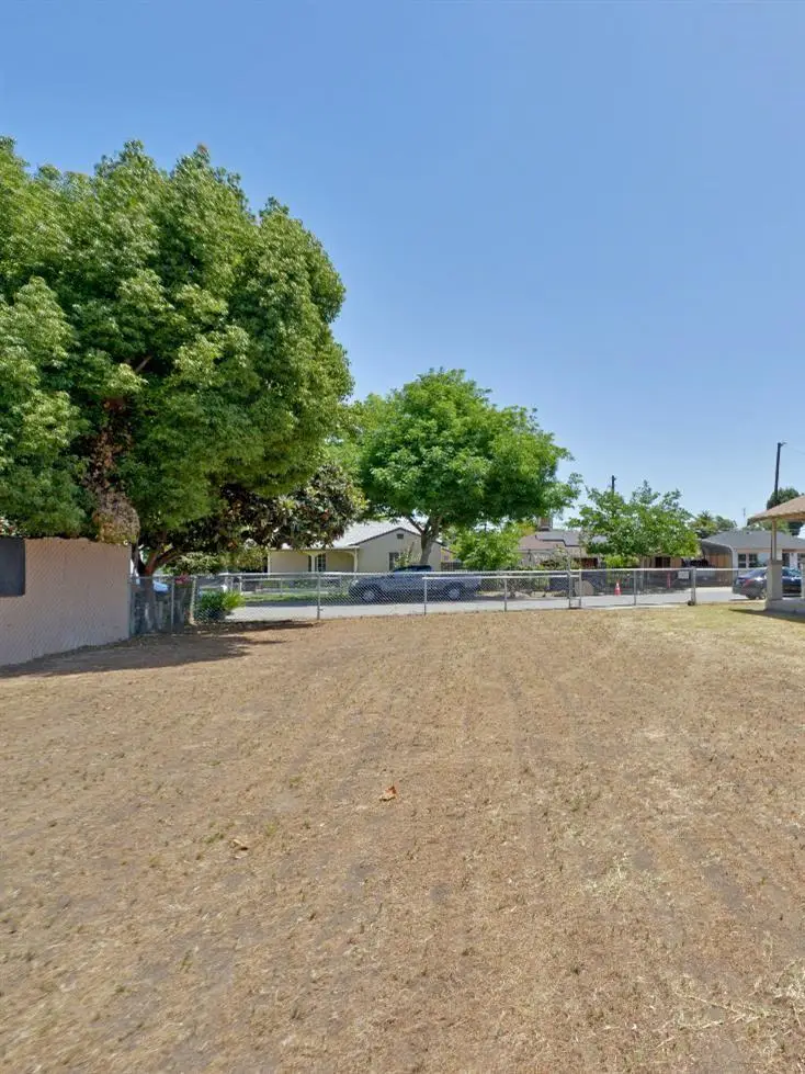 343 N Delno Avenue, Fresno, CA 93706 - Image #3