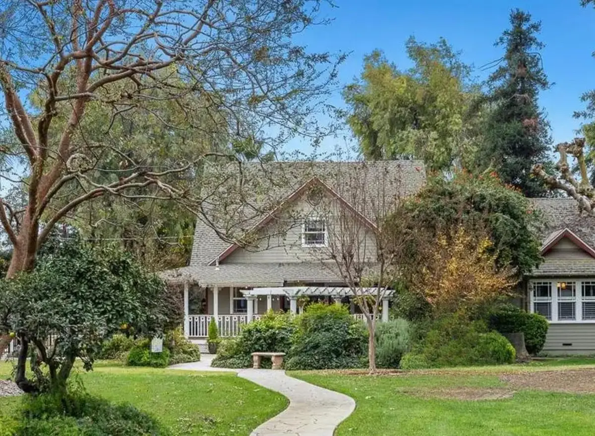 2444 Ashcroft Avenue, Clovis, CA 93611 - Image #1