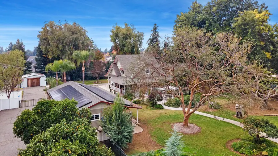 2444 Ashcroft Avenue, Clovis, CA 93611 - Image #2