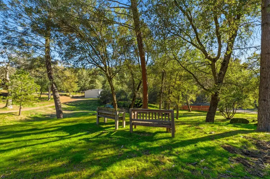40089 John West Road, Oakhurst, CA 93644 - Image #3