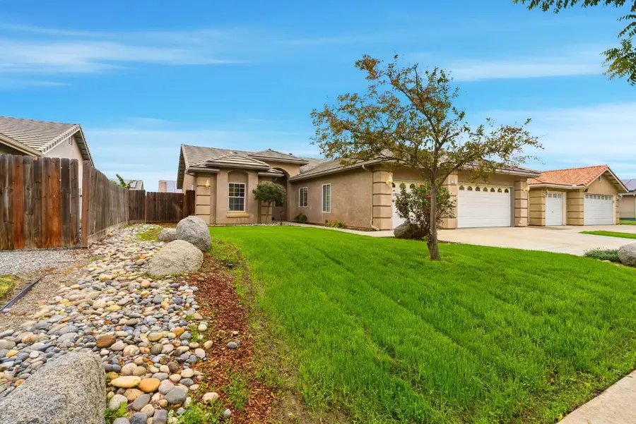 535 Mallard Avenue, Lemoore, CA 93245 - Image #2