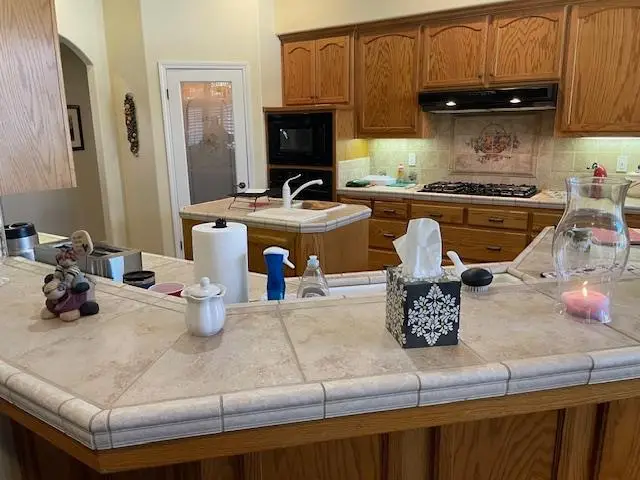 4812 Zinfandel Lane, Bakersfield, CA 93306 - Image #3