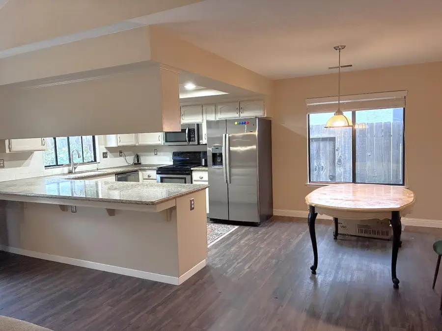 1430 Fir Avenue, Clovis, CA 93611 - Image #3