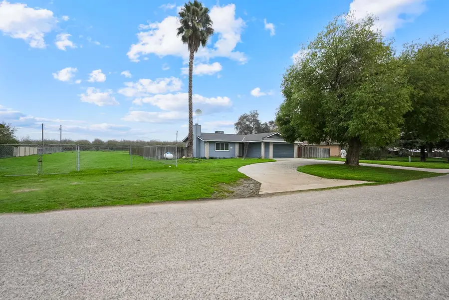 14117 Cates Court, Chowchilla, CA 93610 - Image #3