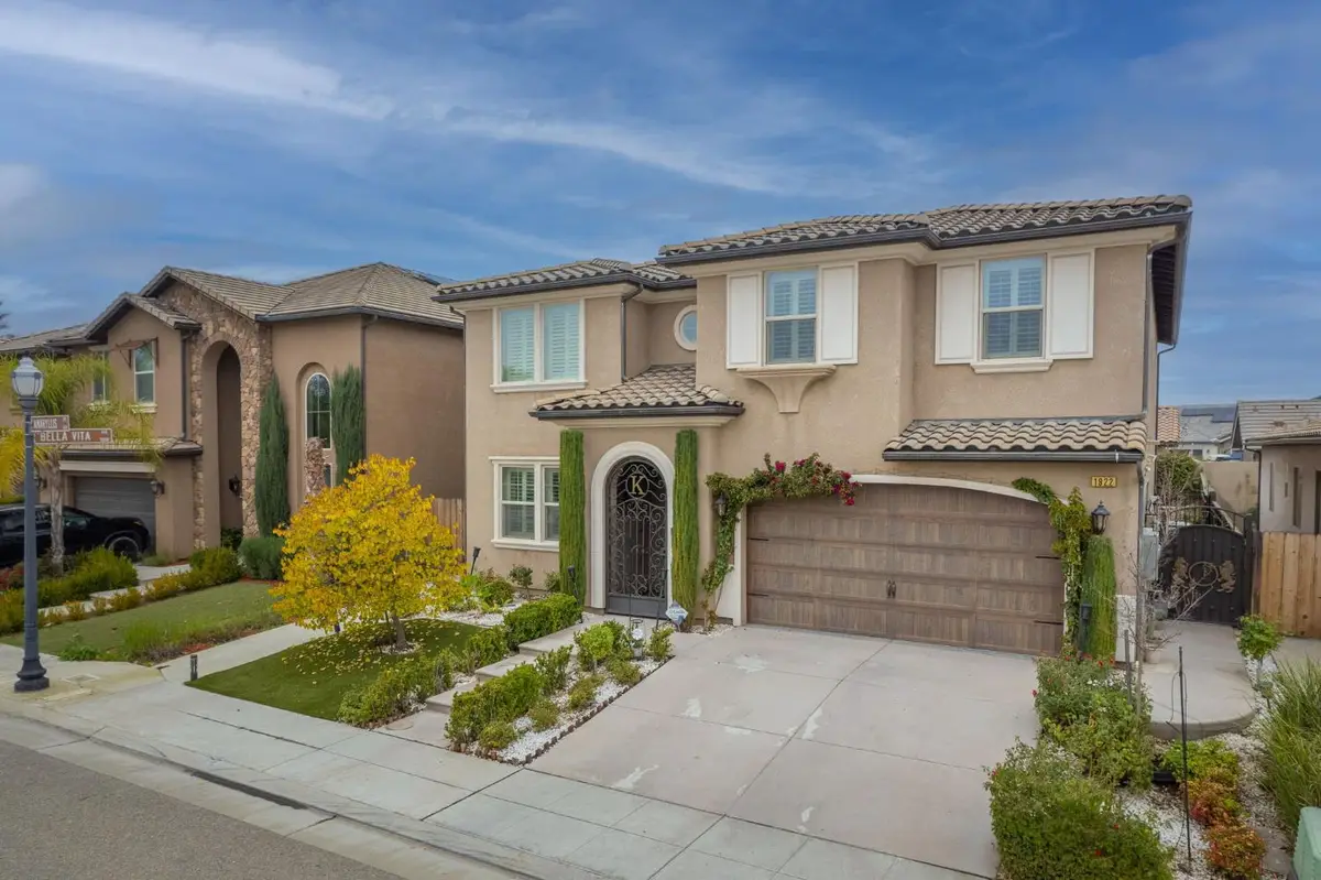 1922 E Amaryllis Avenue, Fresno, CA 93730 - Image #1