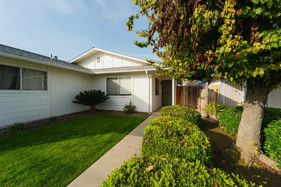 4438 W Feemster Avenue, Visalia, CA 93277 - Image #3