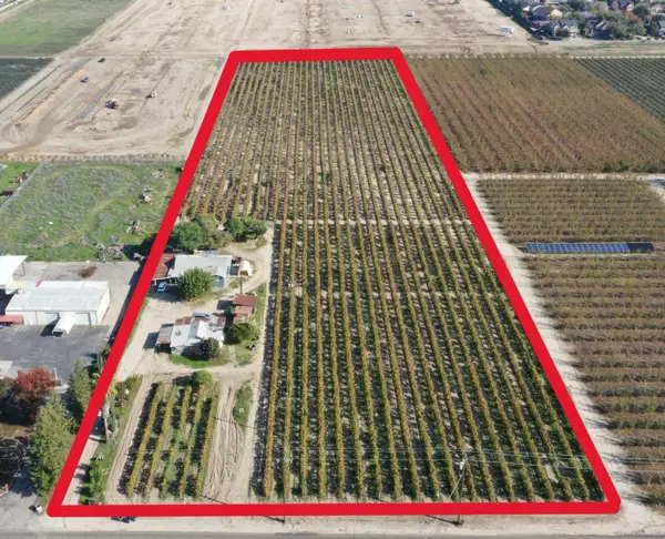 13608 S Academy, Kingsburg, CA 93631