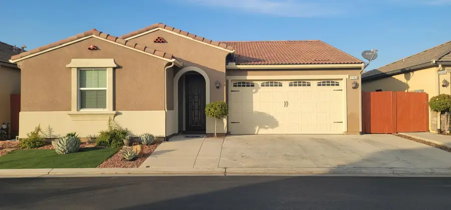 2153 Lombard Lane, Clovis, CA 93619 - Image #2
