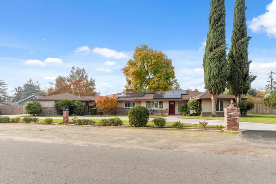 1112 S Sunnyside Avenue, Fresno, CA 93727 - Image #2