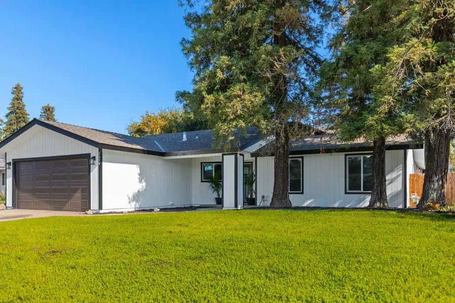 2634 N Elm Street, Visalia, CA 93291 - Image #3