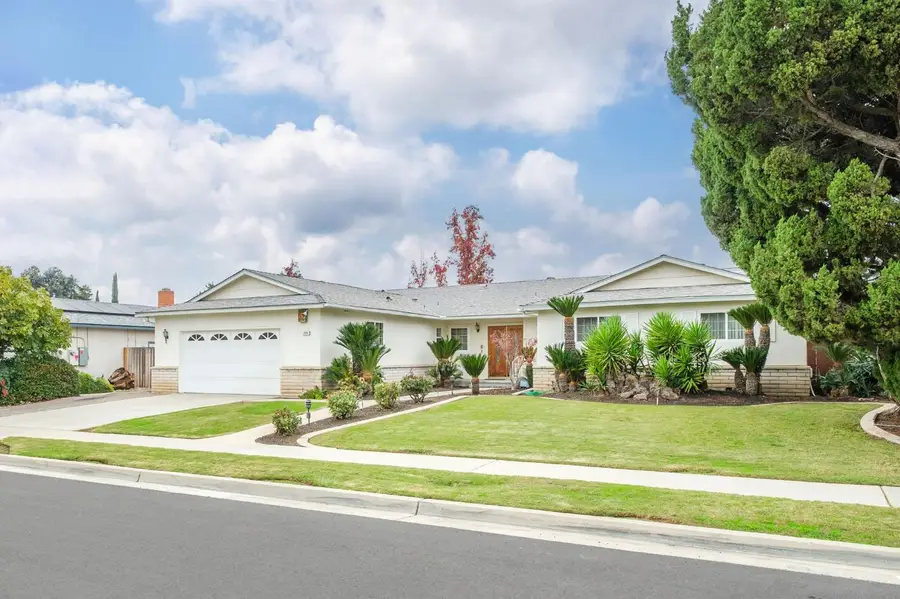 1646 W Paul Avenue, Fresno, CA 93711 - Image #2