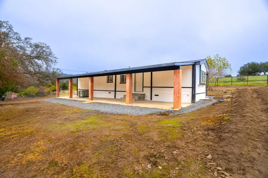 36712 Pebble Lane, Yokuts Valley, CA 93675 - Image #3