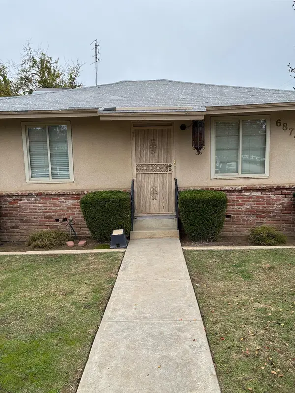 6874 E E. Olive Avenue E, Fresno, CA 93727
