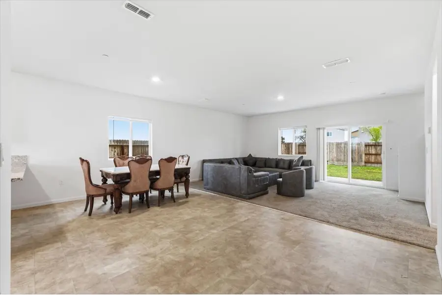 1462 W Randy Court, Fowler, CA 93625 - Image #3