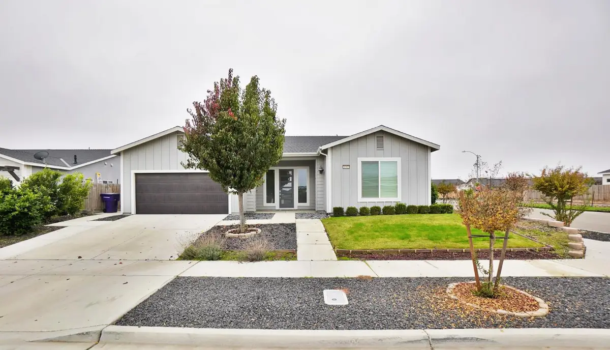 1962 N Sherman Street, Hanford, CA 93230 - Image #1