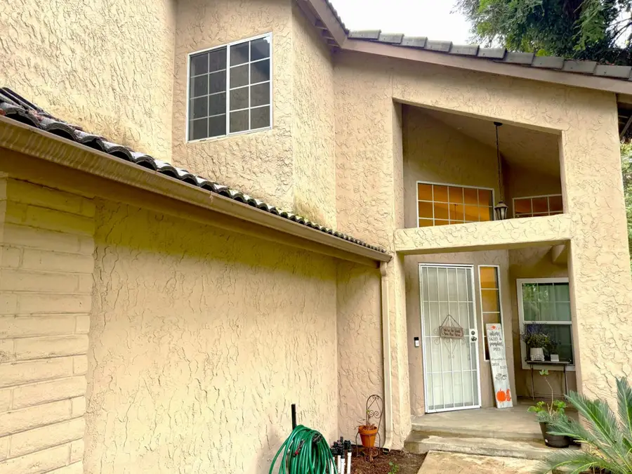 909 E Edgemont Drive, Fresno, CA 93720 - Image #2