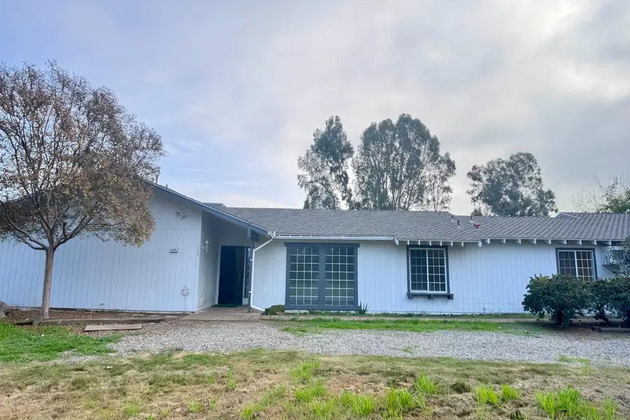 5205 W Lamona Avenue, Fresno, CA 93722 - Image #3