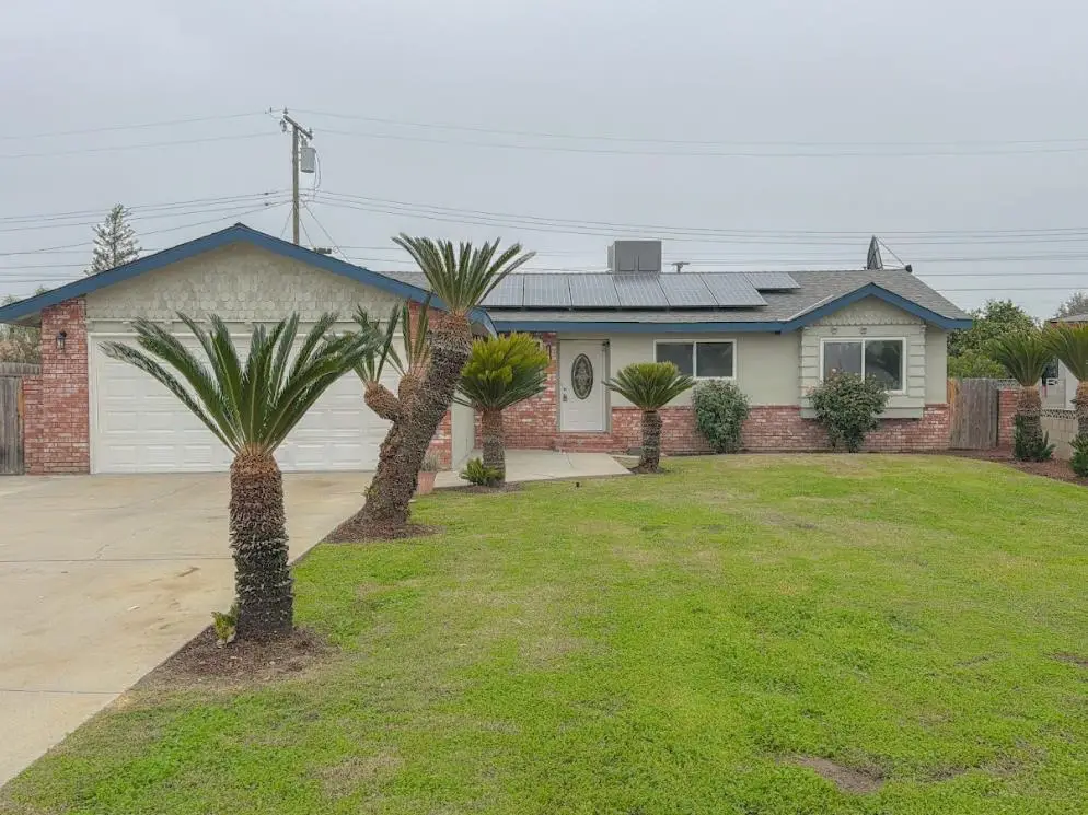 1400 W Oakland Avenue, Tulare, CA 93274 - Image #1