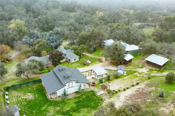 30346 Lynx Lane, Prather, CA 93651