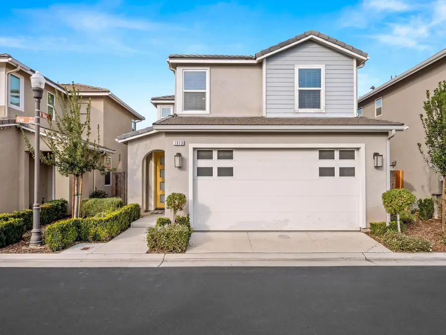 1913 Oak Lane, Clovis, CA 93619 - Image #2