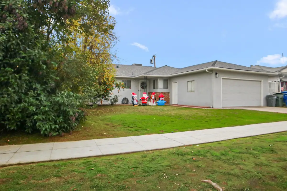 3144 E Santa Ana Avenue, Fresno, CA 93726 - Image #1