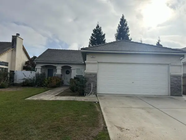 2955 E Plymouth Way, Fresno, CA 93720