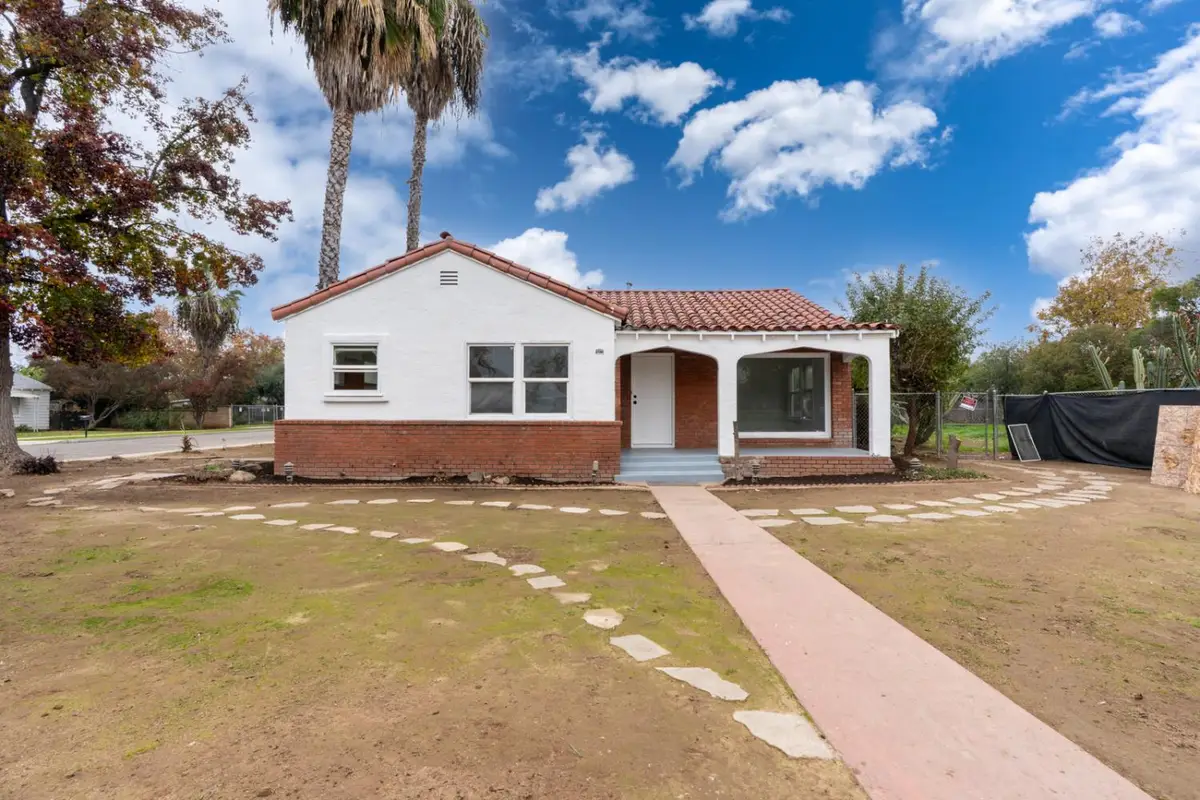 2246 W Hammond Avenue, Fresno, CA 93728 - Image #1