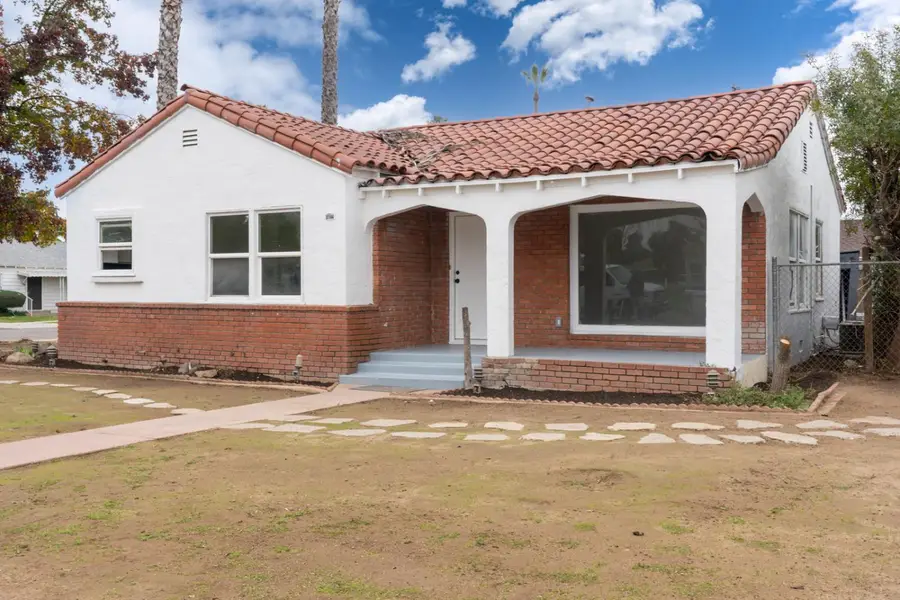 2246 W Hammond Avenue, Fresno, CA 93728 - Image #2