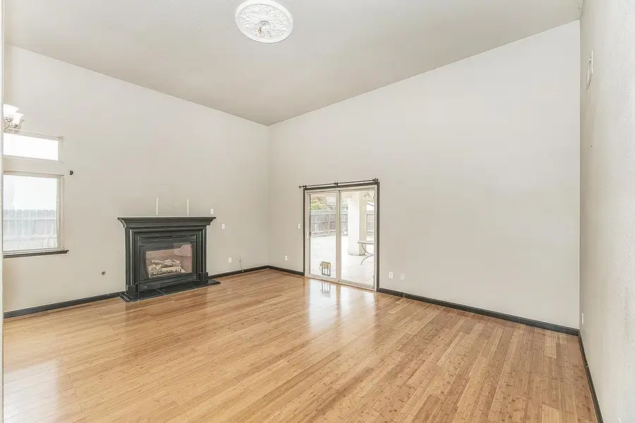 2829 E Decatur Avenue, Fresno, CA 93720 - Image #3